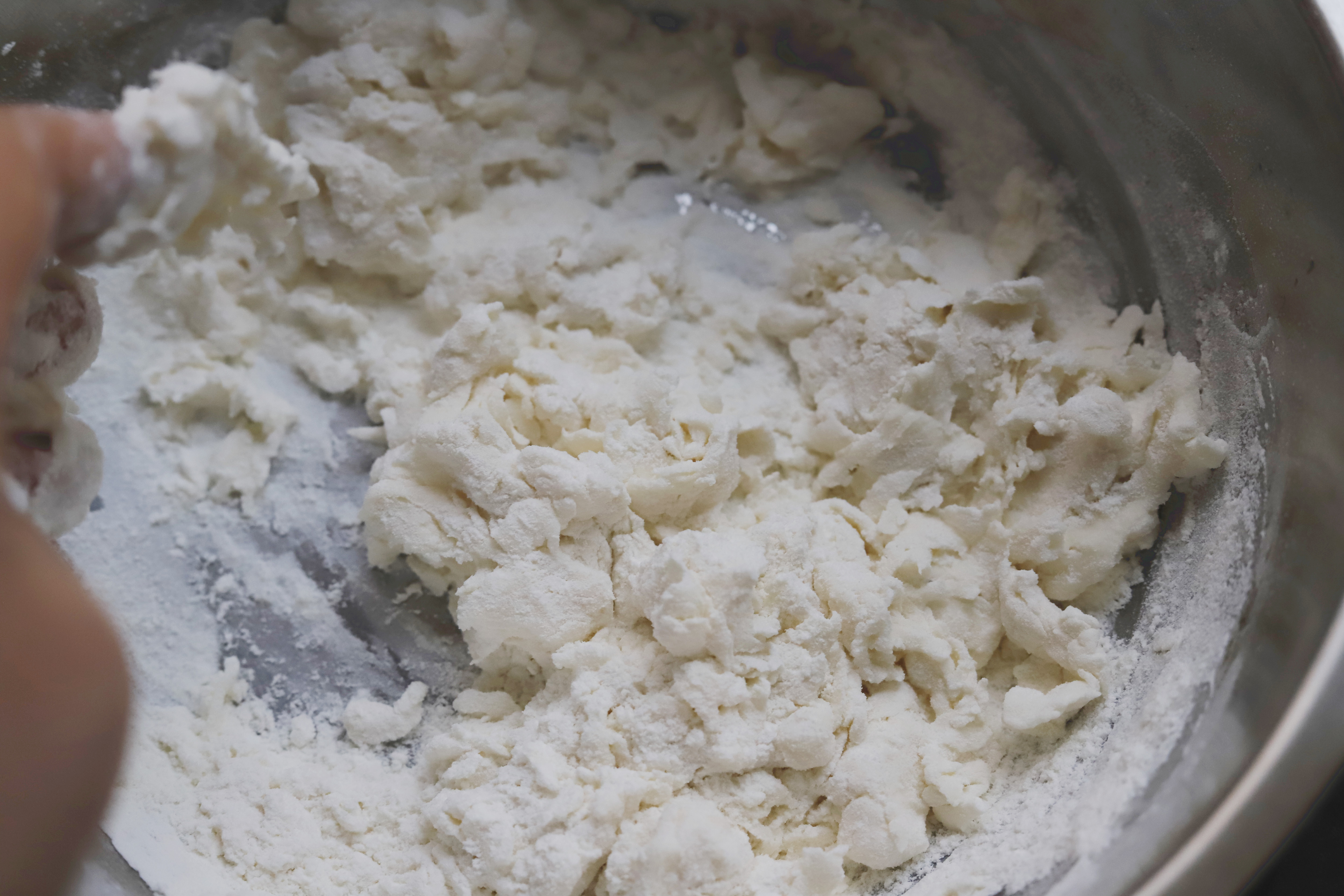 素馅虾仁馄饨正宗做法,1岁宝宝虾仁鸡蛋小馄饨馅的做法