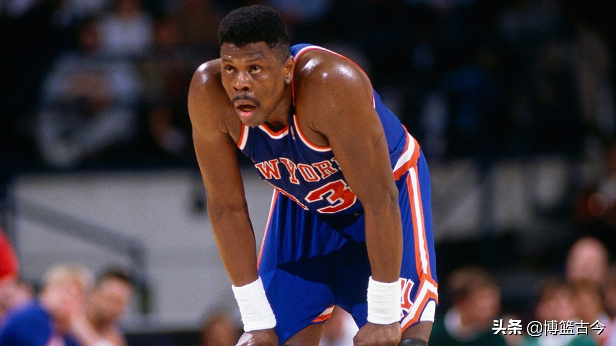 盘点NBA75周年伟大中锋：天勾第1鲨鱼第2，现役只有霍华德进前10