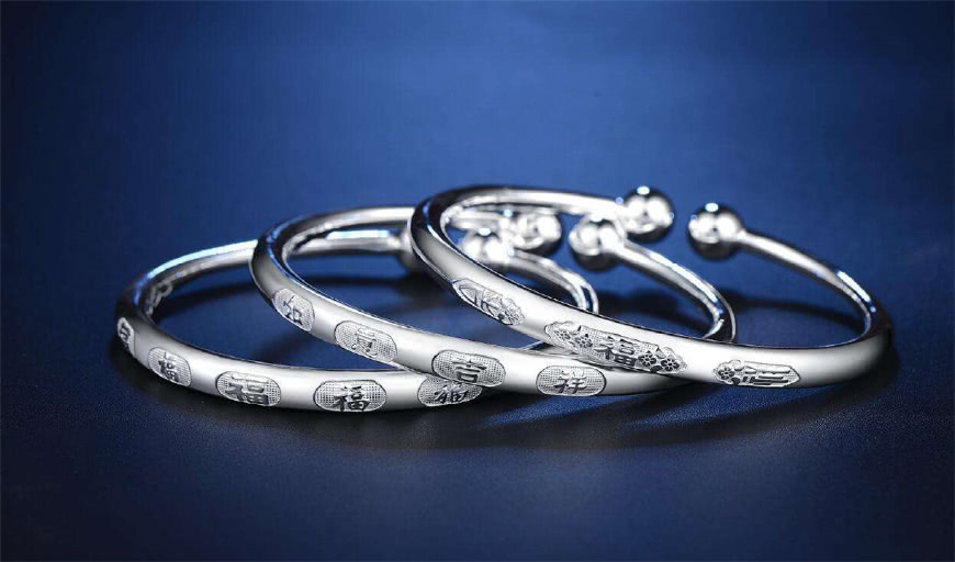 足金跟银饰一起佩戴,佩戴银饰有什么讲究禁忌