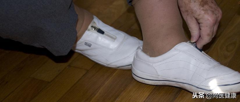 50多岁脸上有老年斑用哪些护肤品,50岁的男人脸上长老年斑怎么办