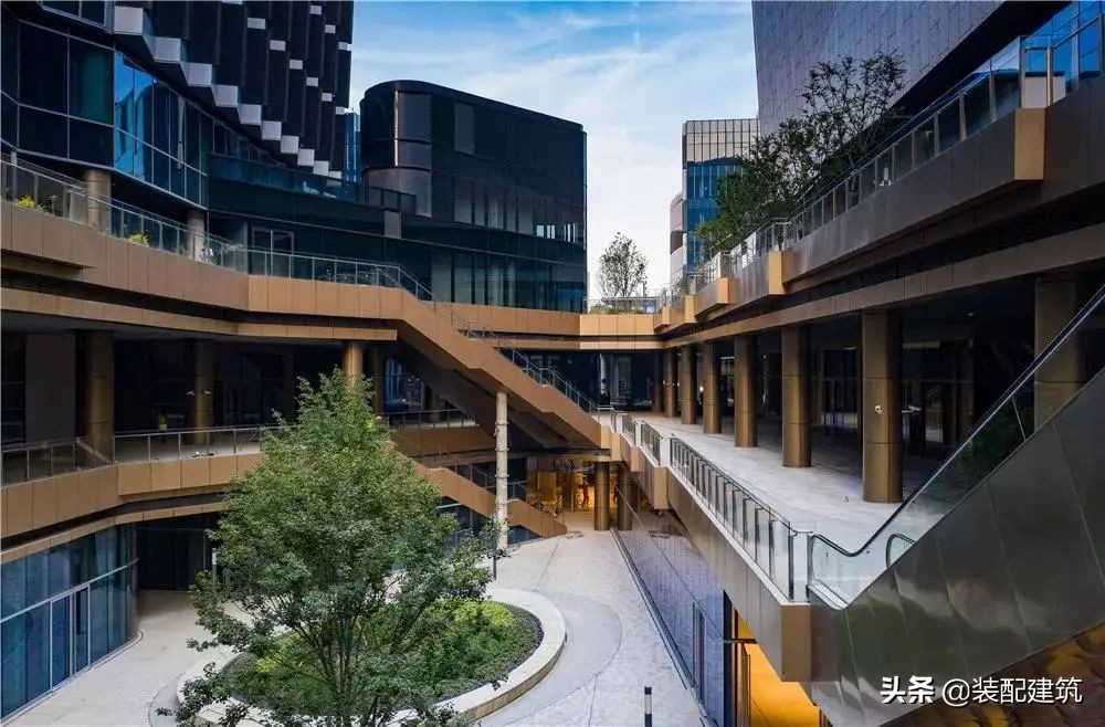 上海黄浦江边的标志性建筑,上海黄浦江新地标