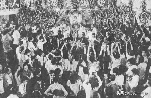 李小龙在1973年怎么了,李小龙当年突然暴毙有多震惊