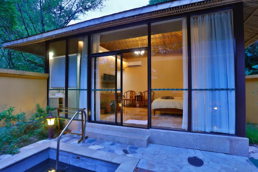 地派池畔,地派温泉度假酒店池畔别墅