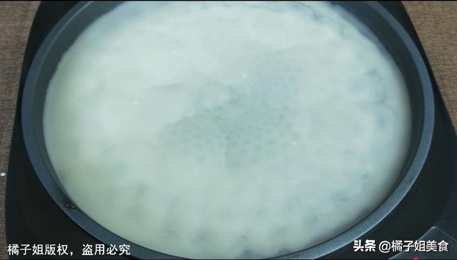 懒人版春饼做法不用揉面不用擀面,春饼学会这样做不用擀面不用蒸