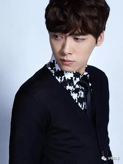 娱乐八卦简介设计,娱乐八卦发源地