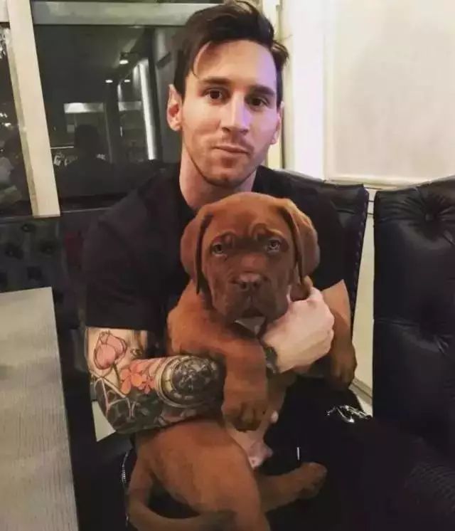 梅西有一个陪他几年的老婆,梅西30岁