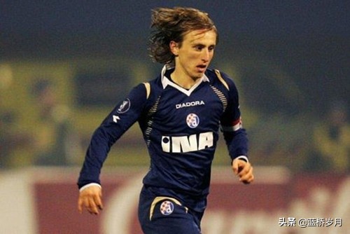 迪纳摩和斯巴达,迪纳摩斯巴达