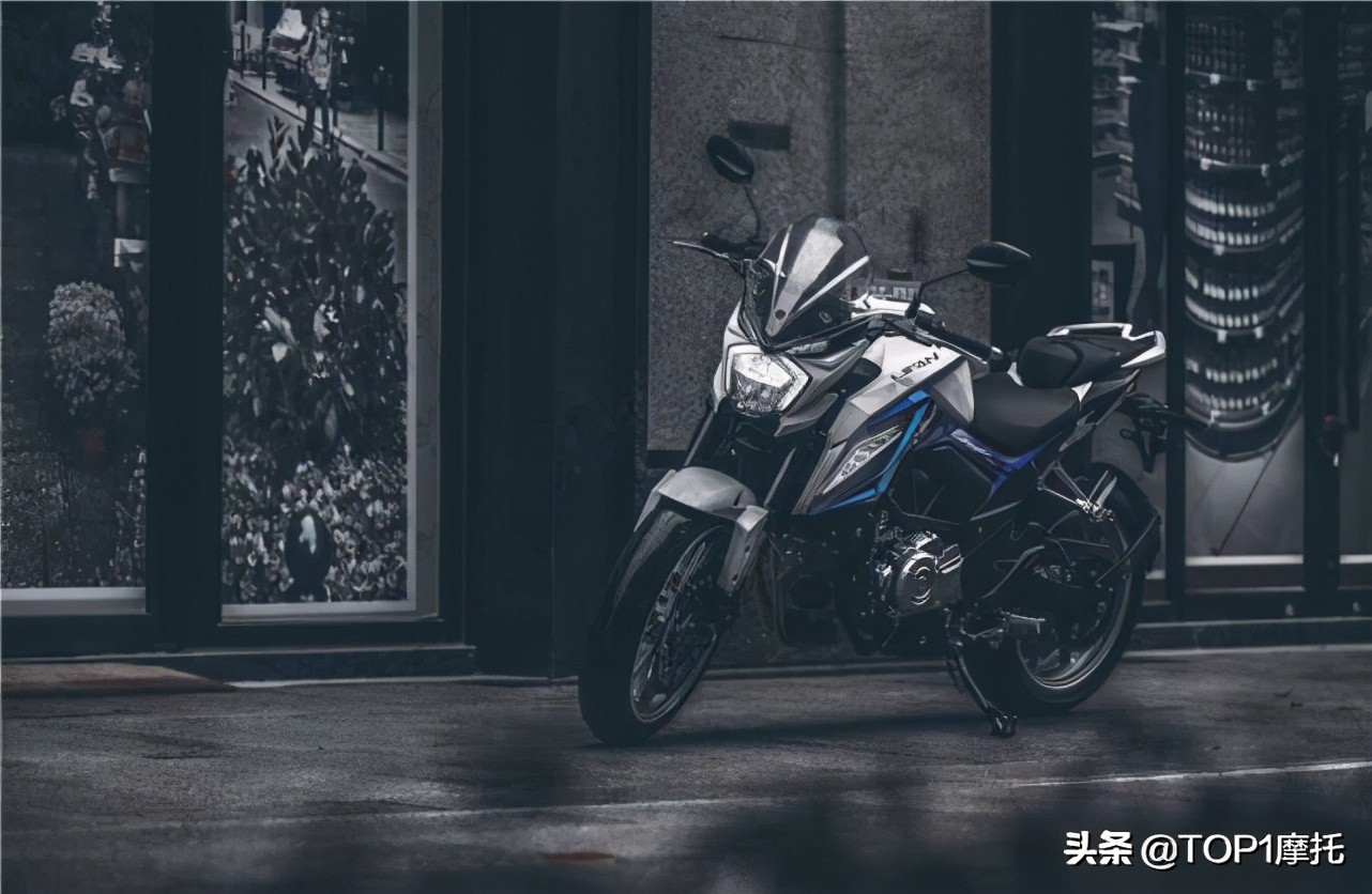 力帆kp350摩托降价4800元,力帆kp350优惠多少钱