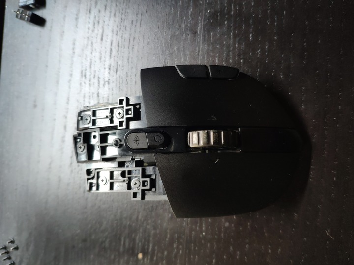 罗技g304鼠标如何拆卸侧键,罗技g604鼠标后盖怎么打开