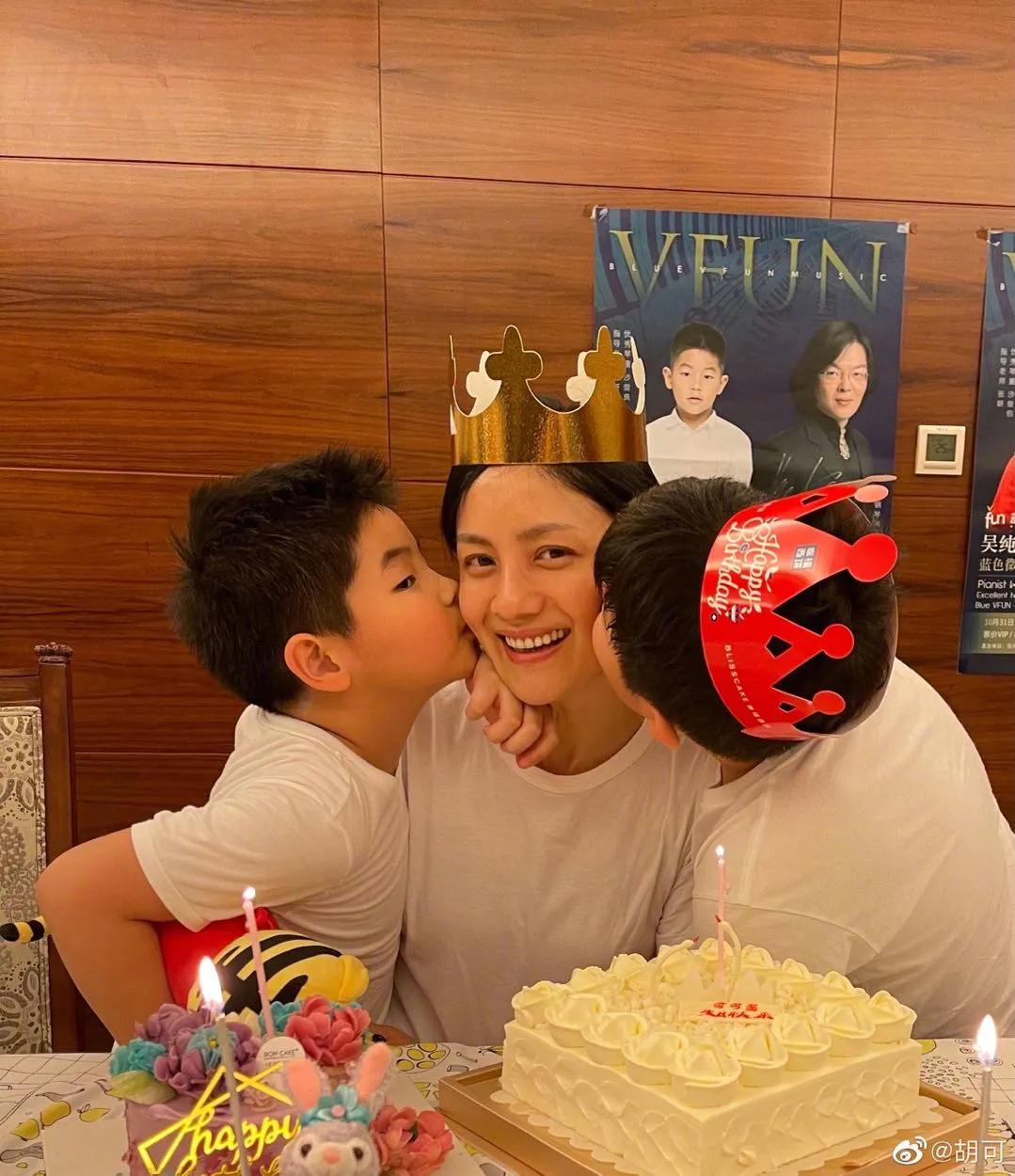 胡可气得想打大儿子视频,胡可打儿子