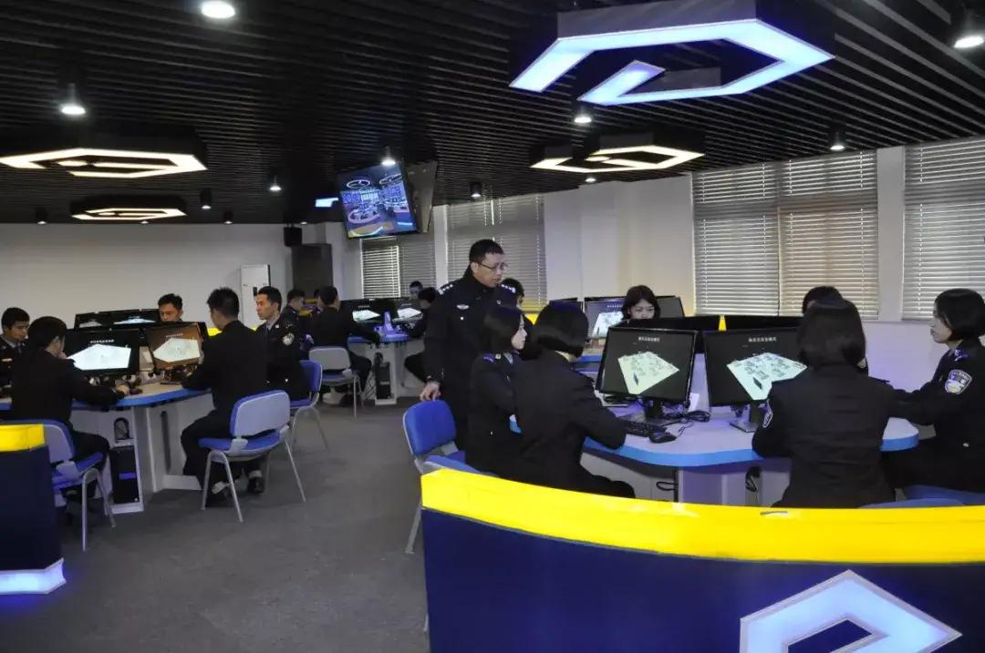 读警校的要求和标准,警校大一新生开学必备物品清单