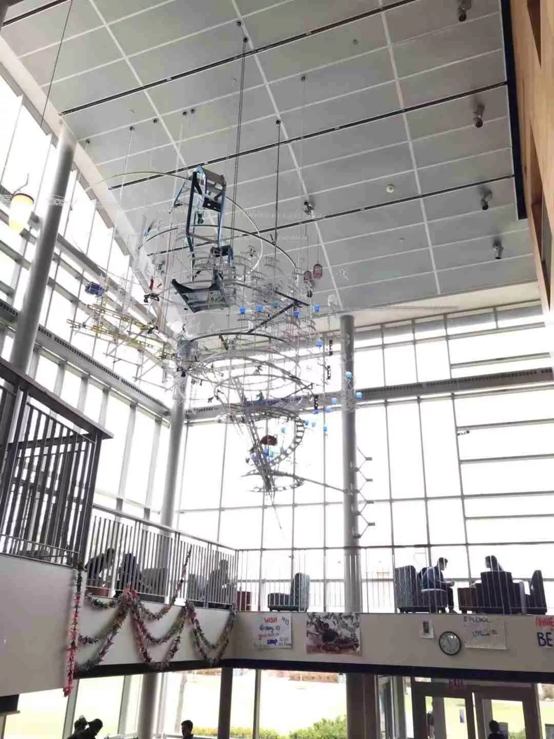 米尔顿中学位置,米尔顿中学简介