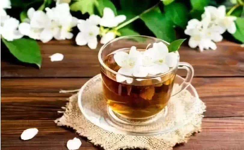 专家说乳腺结节形态不对什么意思,乳腺3级结节要不要紧