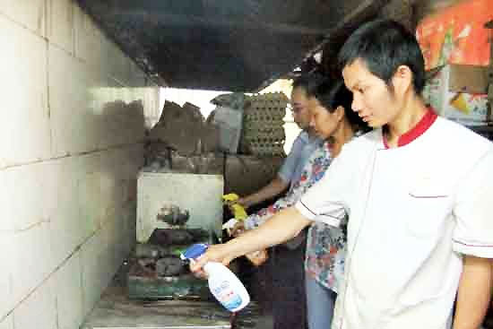 瓷砖好脏用什么清洗最好,瓷砖清洁小妙招瓷砖生锈怎么办