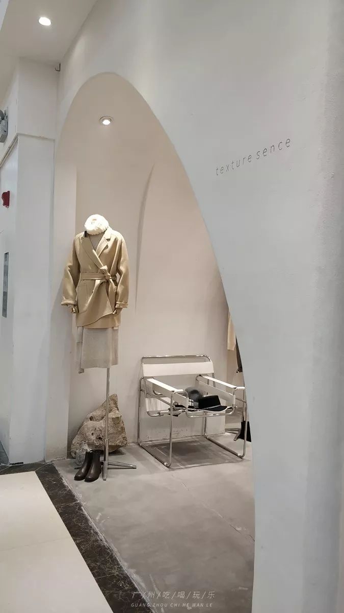 韩国东大门服装批发有几个大楼,广州韩国东大门服装批发拿货