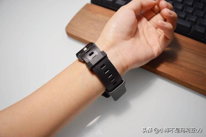 jeep黑骑士手表拍照,摸鱼黑骑士