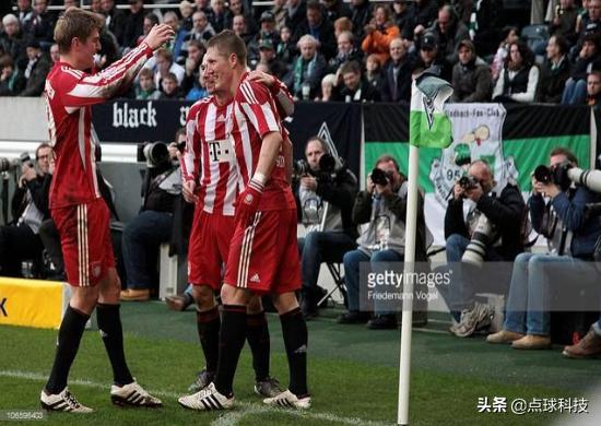 一人一鞋球星的执念球迷的追求你最喜爱的那双鞋穿了多久？