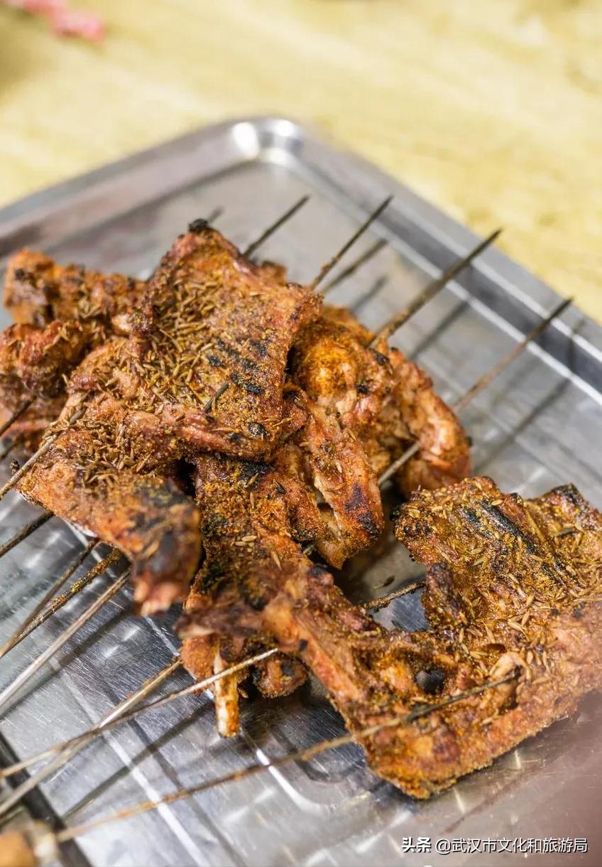 这条路藏着武汉人舌尖上的咖啡和喜头鱼