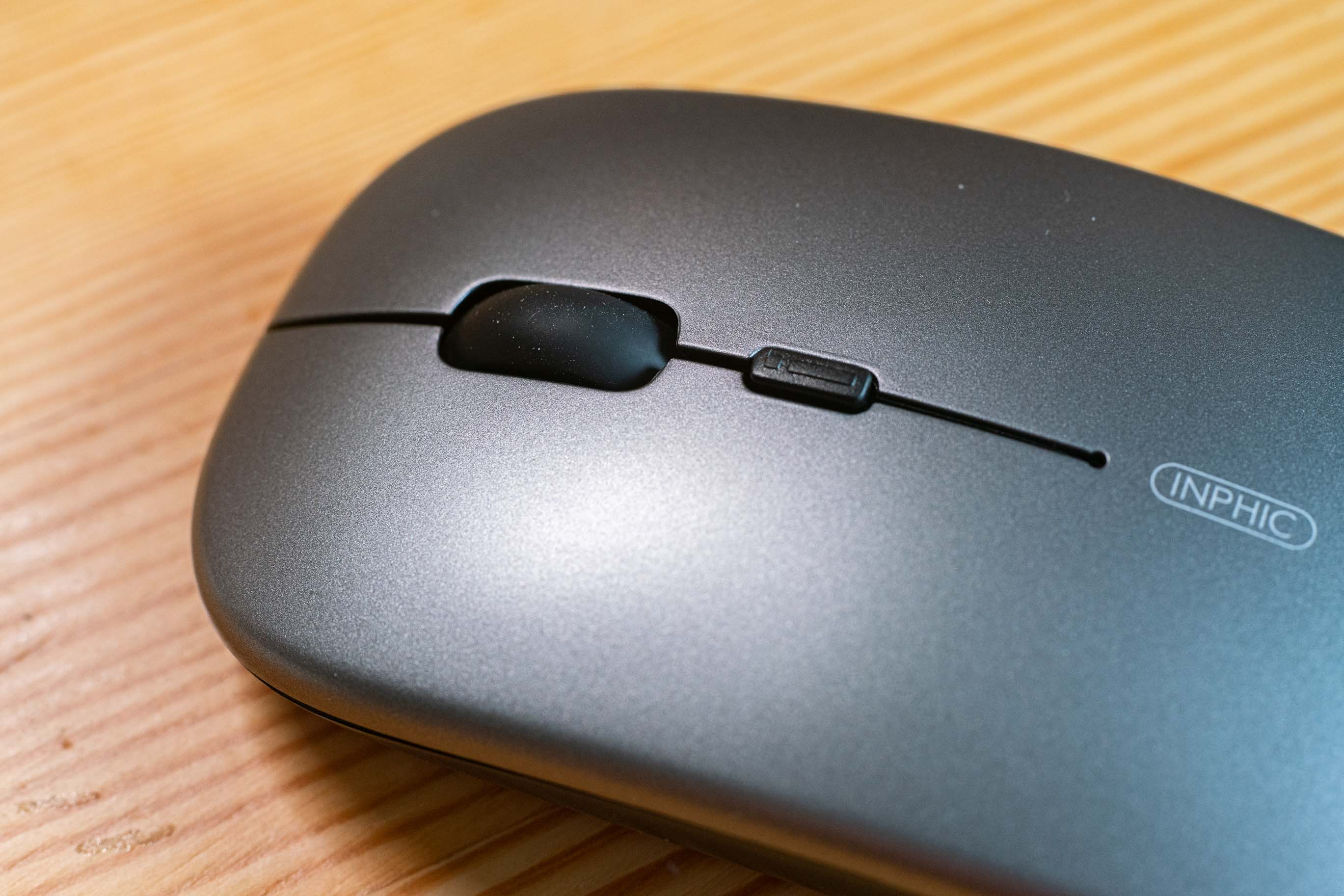 英菲克pm1无线鼠标怎么换电池,英菲克pm1双模鼠标怎么样