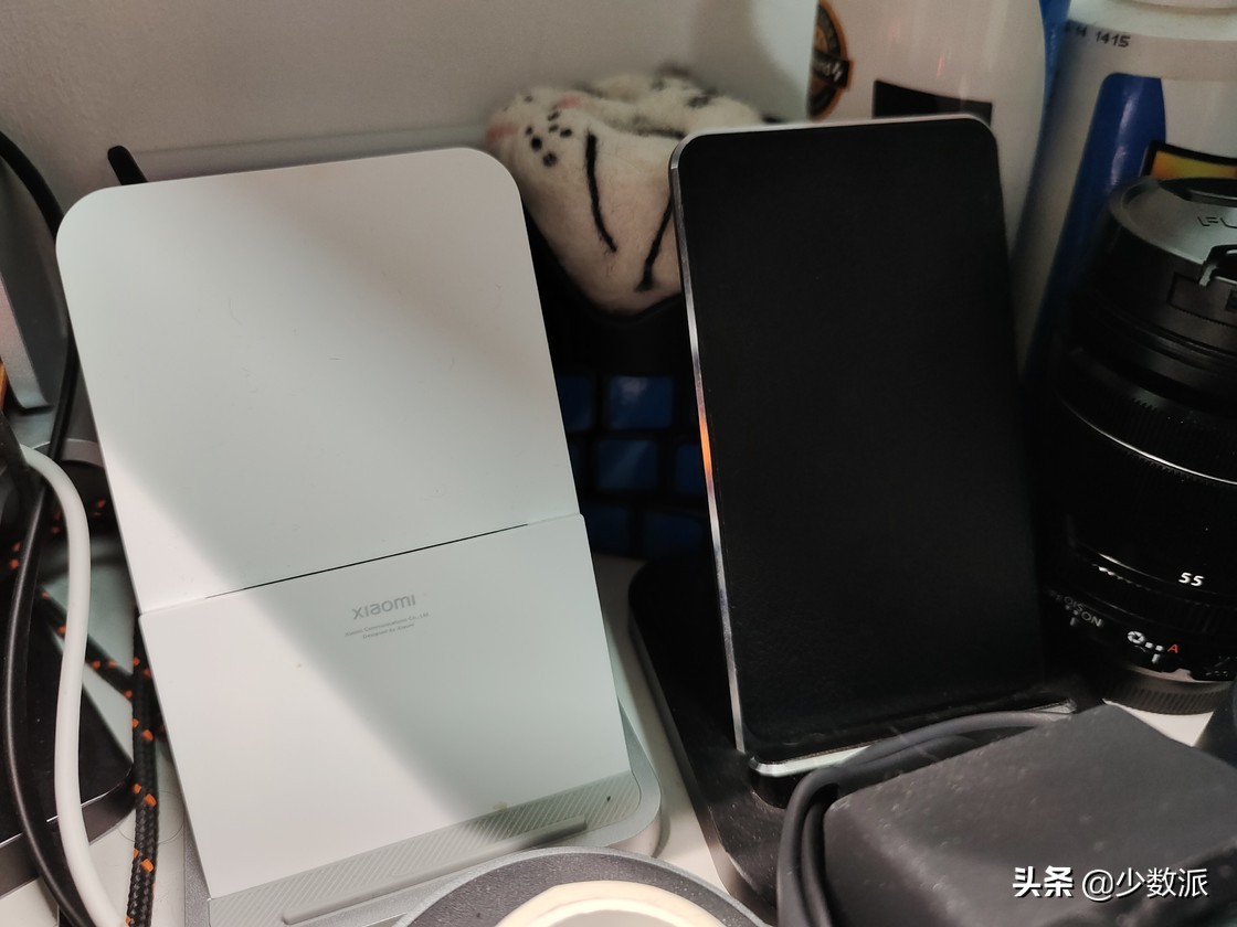 这也许是设备最多的桌面？我的「实用主义器材派」桌面分享