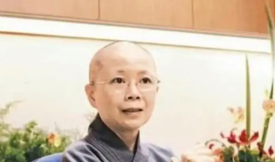 谭咏麟的两位妻子及孩子,71岁谭咏麟被曝出轨女粉丝