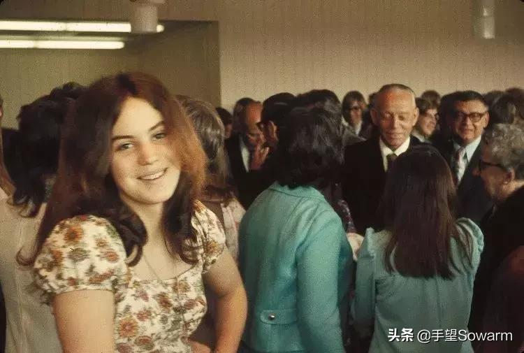 她是当之无愧的“摇滚女皇”，刘德华、艾薇儿等人都翻唱过她的歌