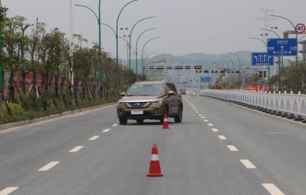 SUV时代的黑马，佳安PX50测试