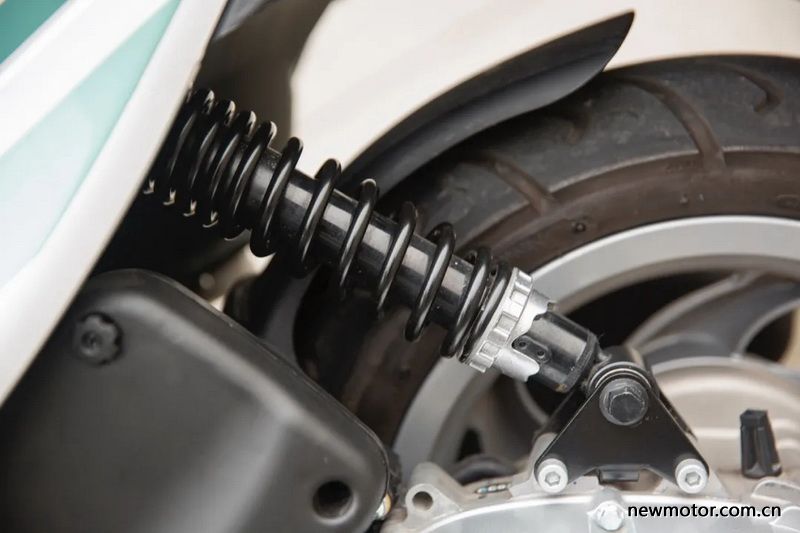 比亚乔cityfly150优缺点,宗申比亚乔city150试驾