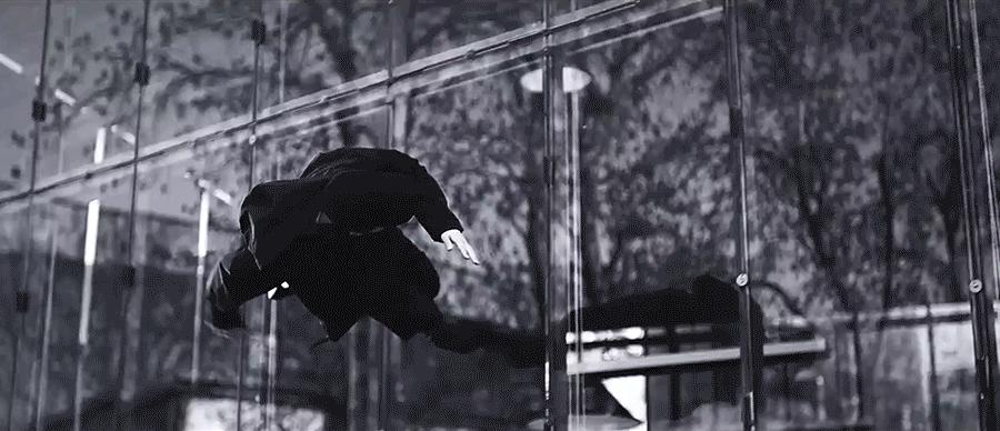 奥迪灯厂变鞋厂，打造四驱运动鞋，这流水呼吸灯连小孩都馋哭了