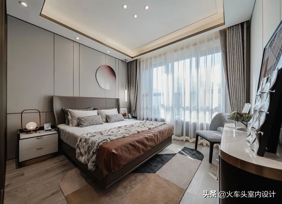 现代意式风情赋予空间奢华的灵魂,元禾大千成都艺术品有限公司招牌