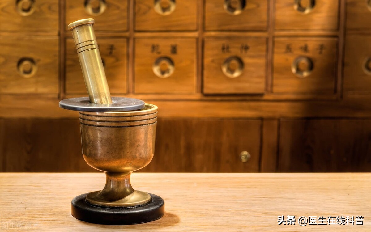 肾病综合征尿蛋白转阴还用吃药吗,膜性肾病尿蛋白转阴后易复发