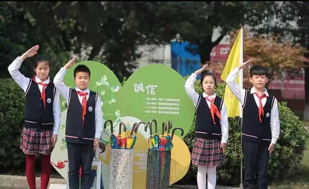 张家港排在第几线城市,张家港市排名全国百强县第几名