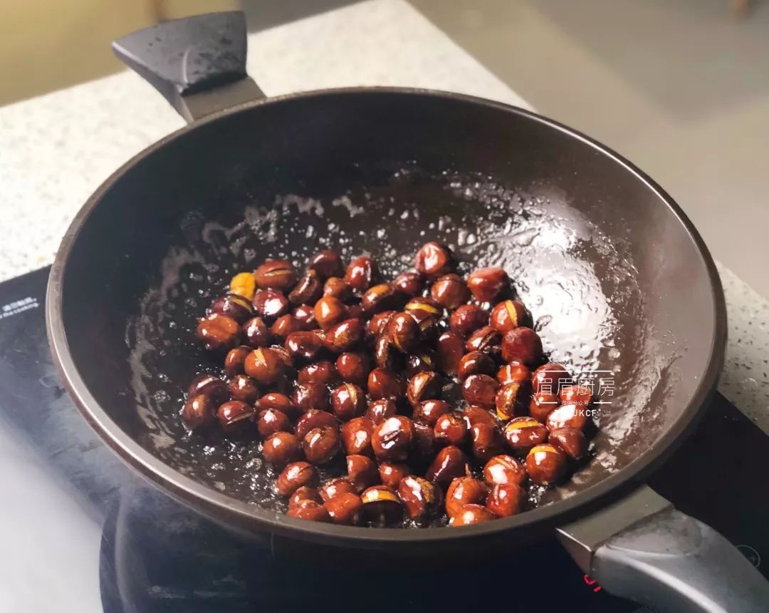 冬季,最爱这一粒滚圆的香甜,只要一口炒锅就能搞定