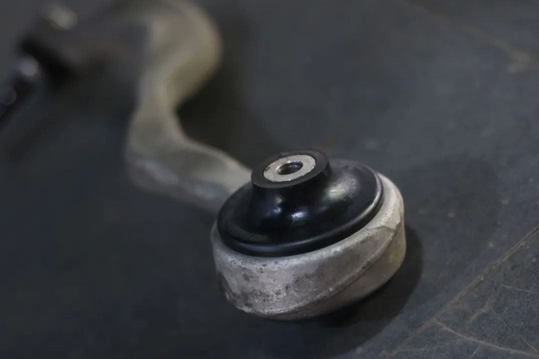 怪兽修车老车翻新,宝马e90325i