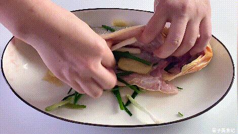 红烧鱼怎么炸才不会破皮,红烧鱼怎样煎鱼不粘锅不破皮