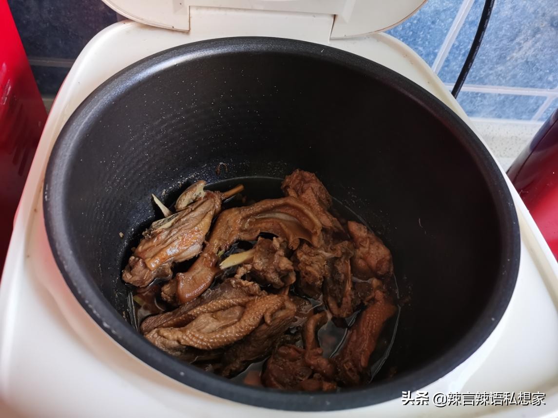 没看错，我用王老吉烧了半只麻鸭，没想到还挺好吃的