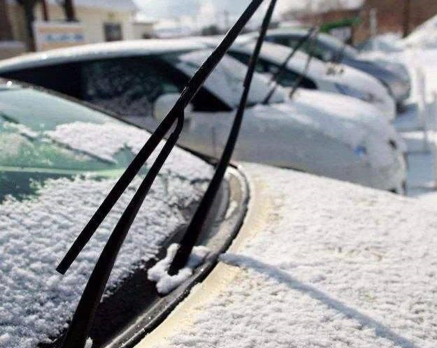 汽车雨刮器往上刮异响,雨刮器刮不干净一招帮你解决