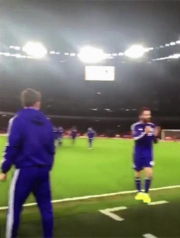 从队长到叛徒，16岁成名的他获得过无数的荣誉，却换不来一句原谅