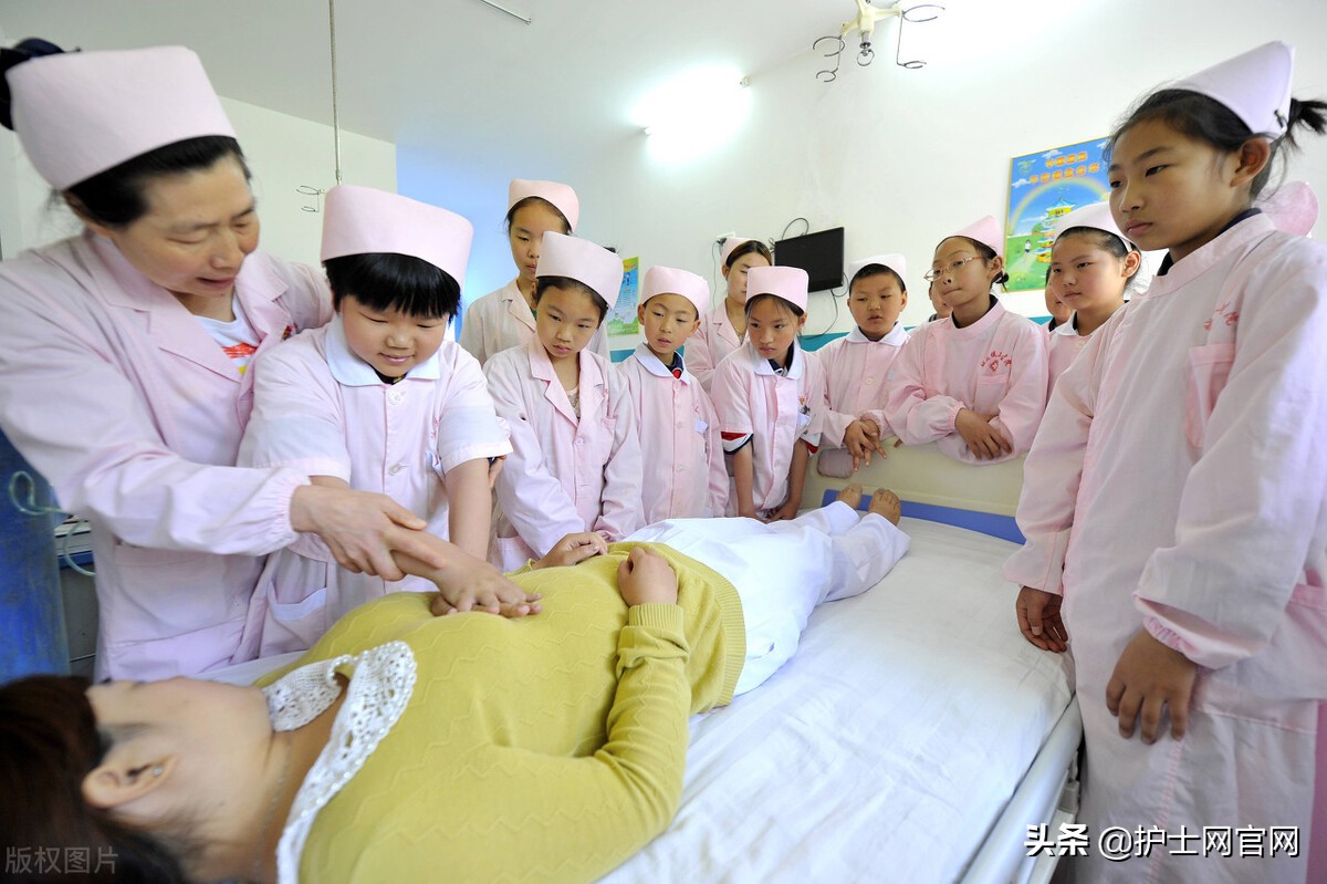 护士专业发展前景图,护士以后的发展和工作前景