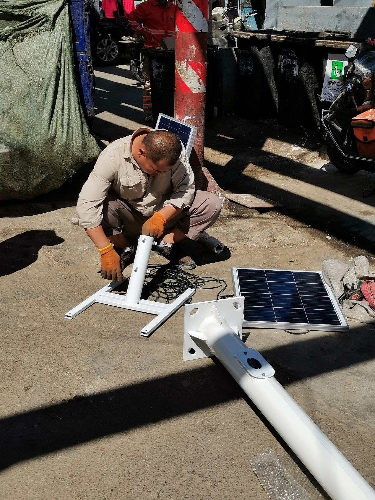 农村路灯点亮了老百姓的幸福指数,安装路灯暖民心点亮村民回家路