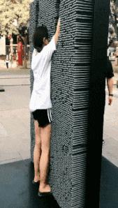 广场舞大妈抢占场地搞笑视频,广场舞大妈抢篮球场惹众怒