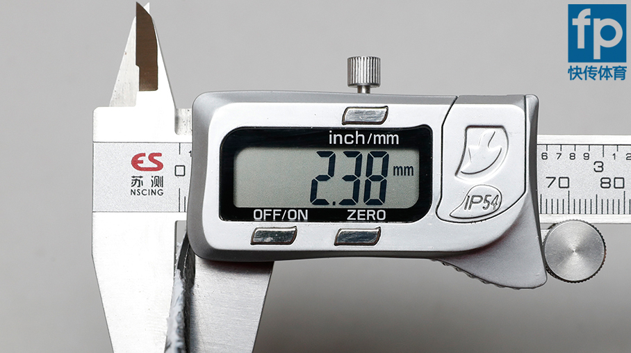 剖开中底寻真相，AJ33卡脚原因大揭秘