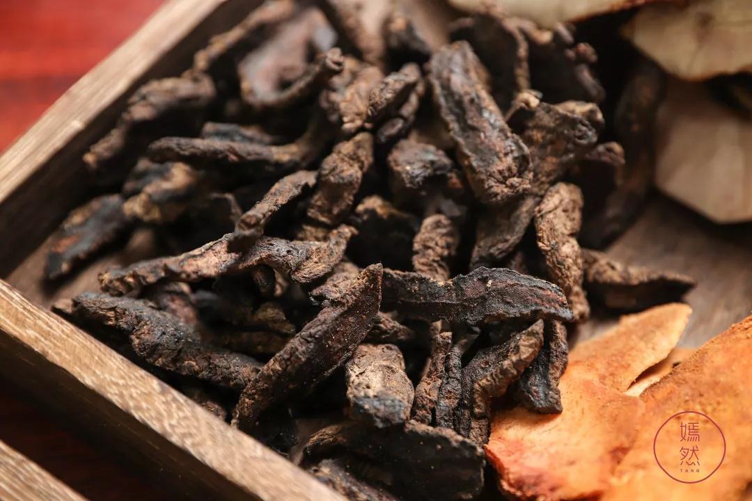 正宗龟苓膏老字号原味,真正的龟苓膏是苦的