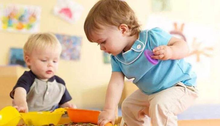 如果发现孩子两次偷东西怎么教育,小孩第一次偷东西怎么教育