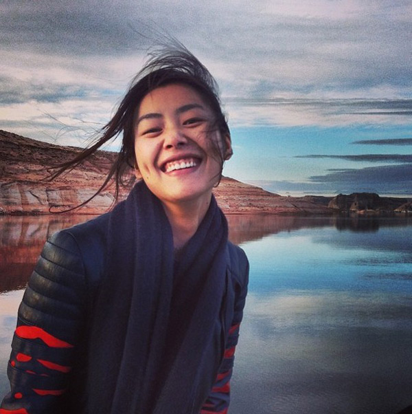 雎晓雯刘雯奚梦瑶何穗机场合影,何穗奚梦瑶刘雯雎晓雯图片