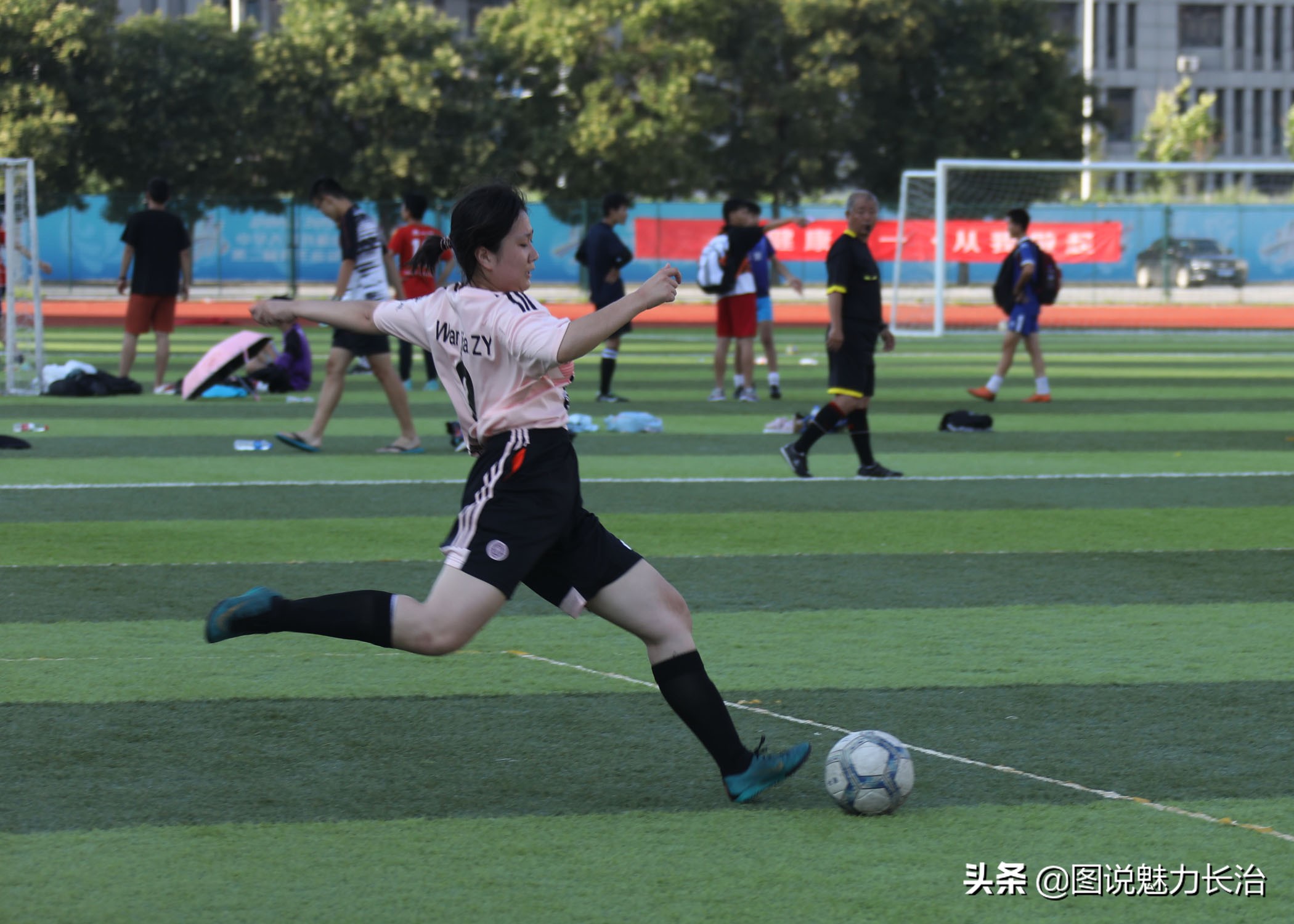 为中国女足喝彩图片,长治青少年足球比赛抽签