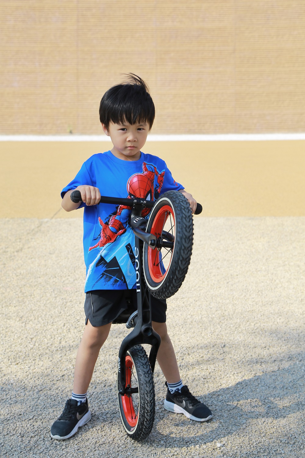 儿童平衡车怎么选最好 (儿童平衡车座位调多高合适)