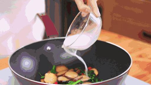 淀粉和勾芡的面粉是一样的吗,淀粉生粉芡粉区别