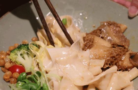 一口气连开6家新店，我要在这里吃逛到明年