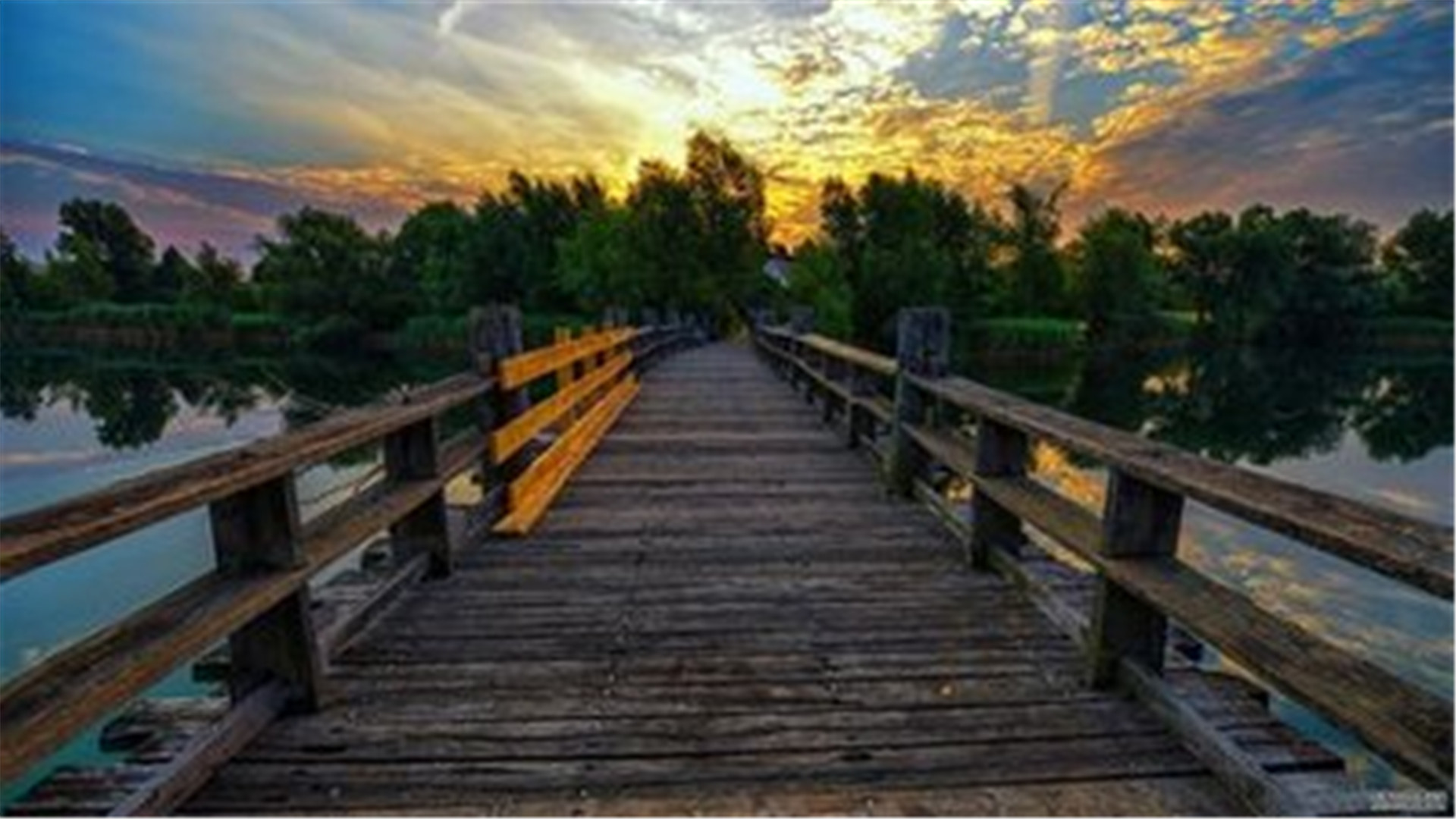 蓝色护眼壁纸唯美图片,最美的护眼桌面壁纸